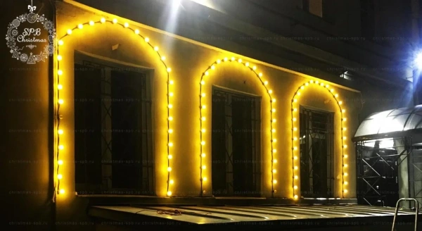 Влагозащищенный белт лайт на фасаде, подсветка входной группы