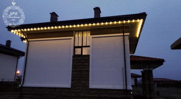 Влагозащищенный белт лайт на фасаде, подсветка входной группы